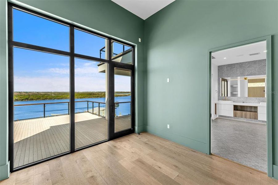 Spacious, unfurnished interior of a new home in , New Smyrna Beach (Image 58).