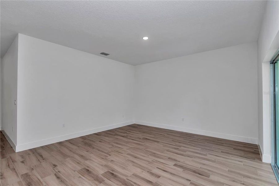 Spacious, unfurnished interior of a new home in , Dunnellon (Image 18). Spacious, unfurnished interior of a new home in , Dunnellon (Image 18).
