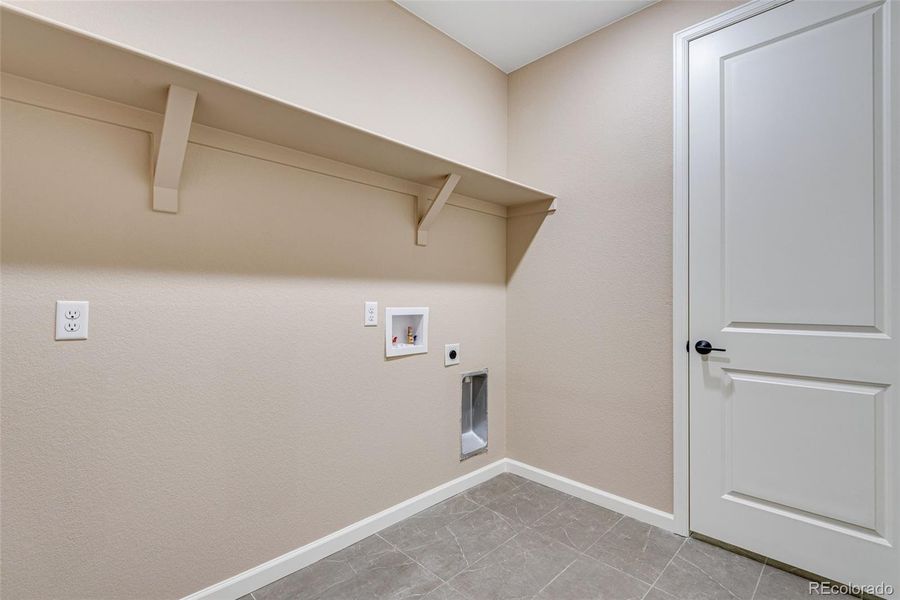 Image 40 of a home in Ensemble at The Aurora Highlands. Image 40 of a home in Ensemble at The Aurora Highlands.