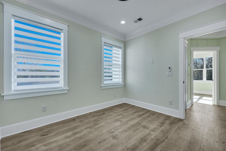 Spacious, unfurnished interior of a new home in , North Charleston (Image 28).