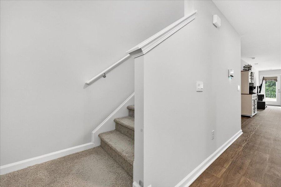 Spacious, unfurnished interior of a new home in , Summerville (Image 20).