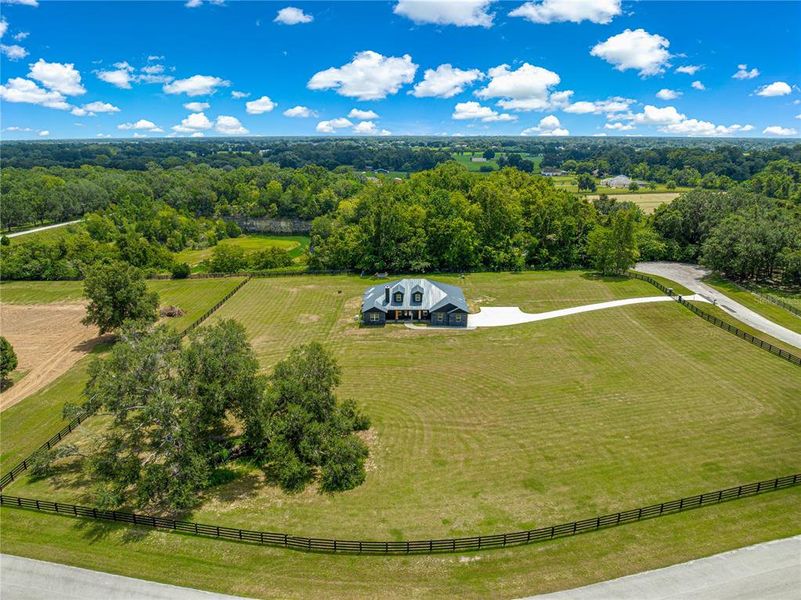 Image 48 of a home in . Image 48 of a home in .