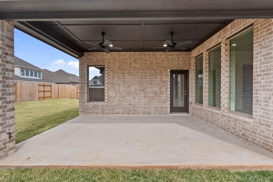 Exterior details and patio area of a home in Escondido, Magnolia (Image 4).