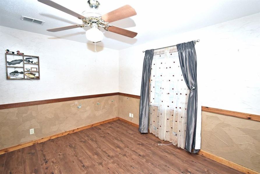 Spacious, unfurnished interior of a new home in , Yantis (Image 10).
