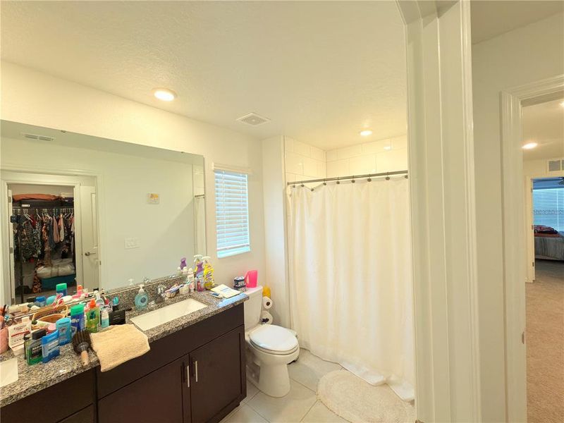 Furnished interior view inside a new home in , Ruskin (Image 7).