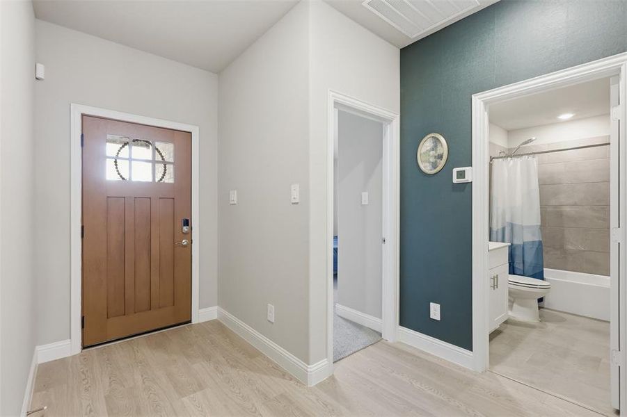 Spacious, unfurnished interior of a new home in Tesoro at Chisholm Trail Ranch, Crowley (Image 21).