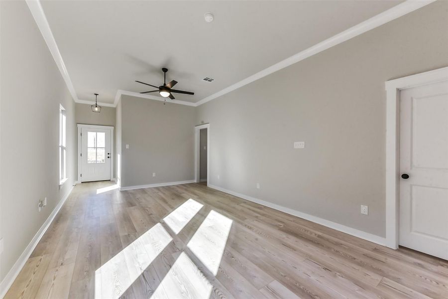 Spacious, unfurnished interior of a new home in Aldeana, Bonney (Image 20).