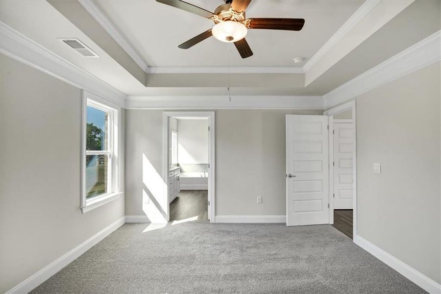 Spacious, unfurnished interior of a new home in Tuscany Hills, Douglasville (Image 24).