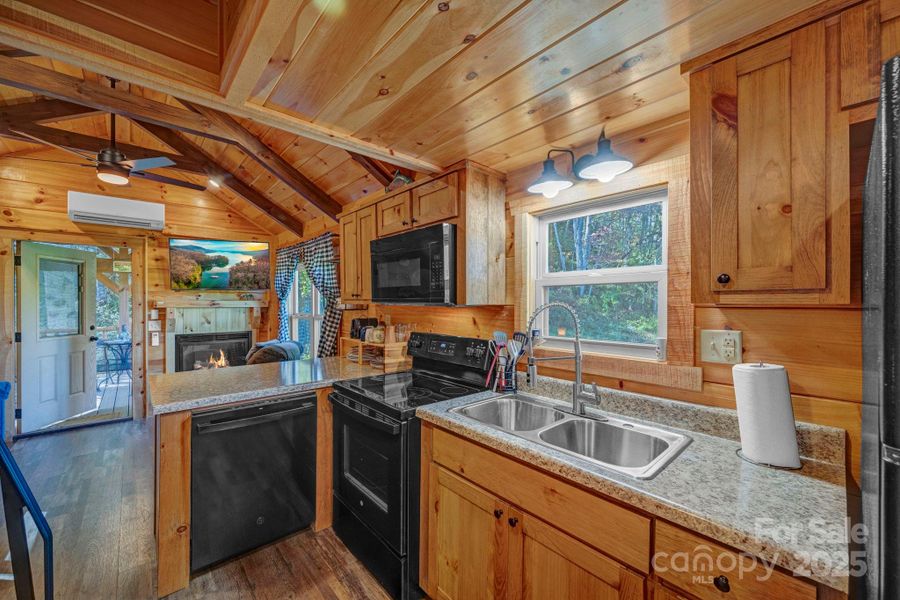 Stainless steel sink