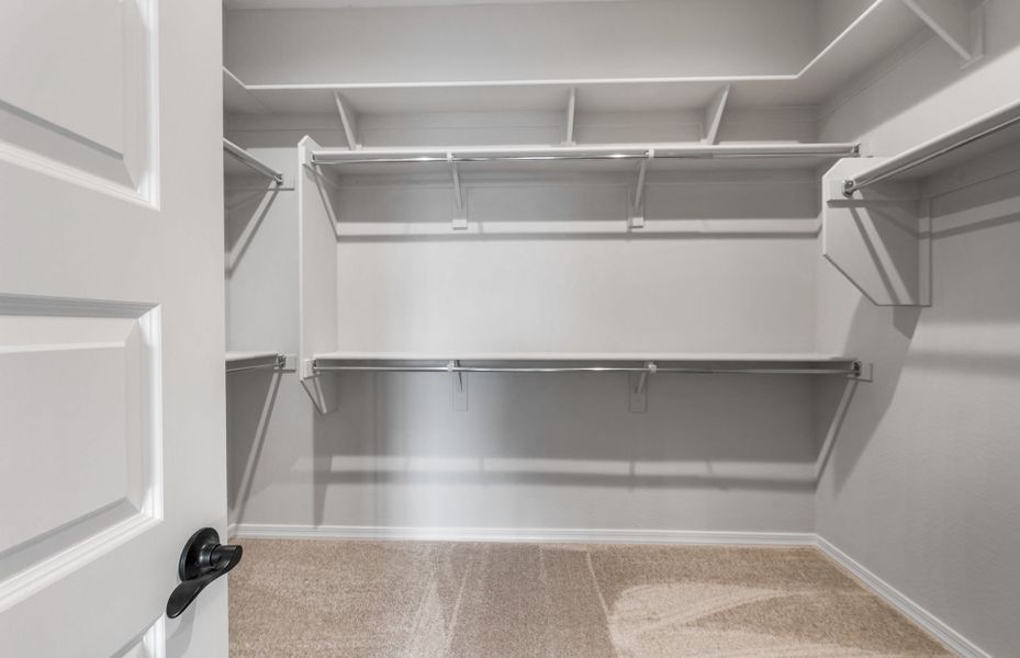 Spacious, unfurnished interior of a new home in Visara, Surprise (Image 23).