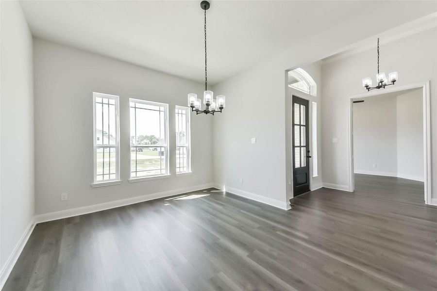 Spacious, unfurnished interior of a new home in , Baytown (Image 41).