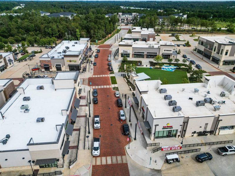 Image 39 of a home in Woodforest. Image 39 of a home in Woodforest.