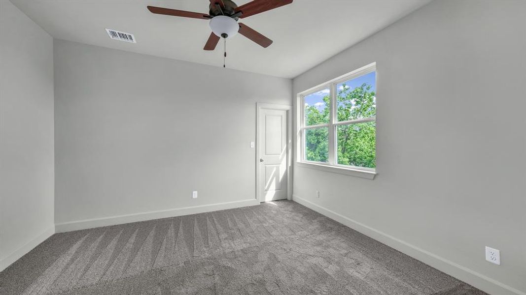 Spacious, unfurnished interior of a new home in , Aledo (Image 22).