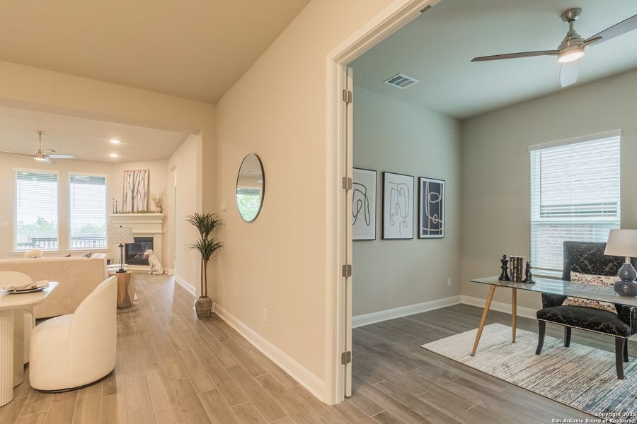 Furnished interior view inside a new home in Cibolo Crossing, Universal City (Image 29). Furnished interior view inside a new home in Cibolo Crossing, Universal City (Image 29).
