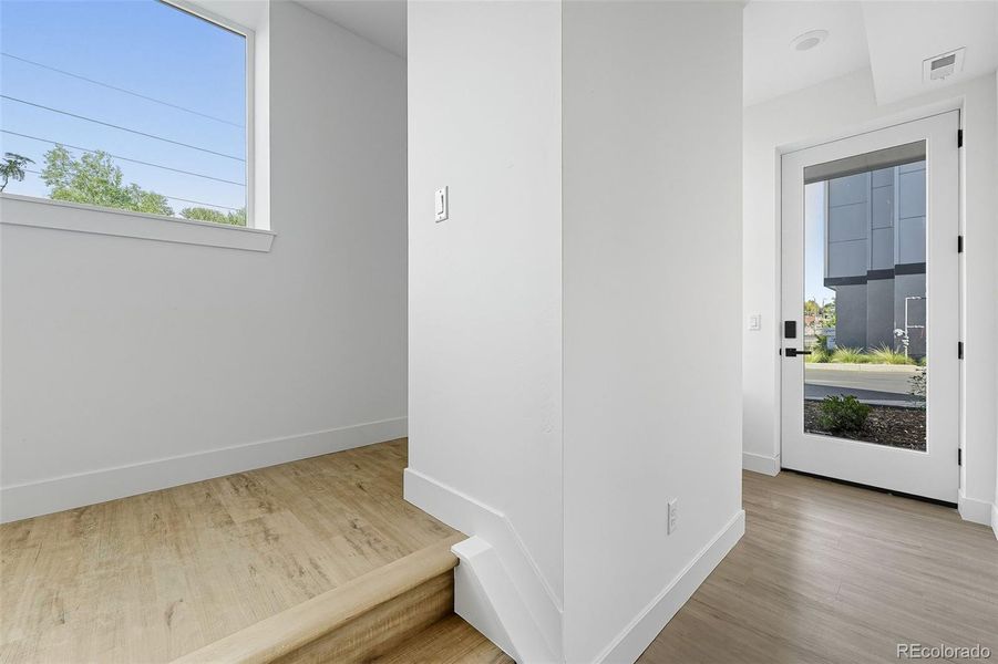 Spacious, unfurnished interior of a new home in , Lakewood (Image 23).