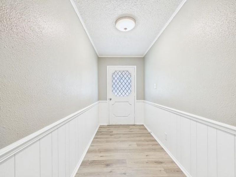 Spacious, unfurnished interior of a new home in , Athens (Image 24).