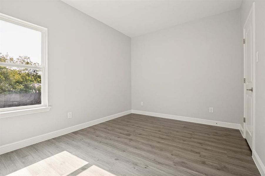 Spacious, unfurnished interior of a new home in , Cockrell Hill (Image 21).