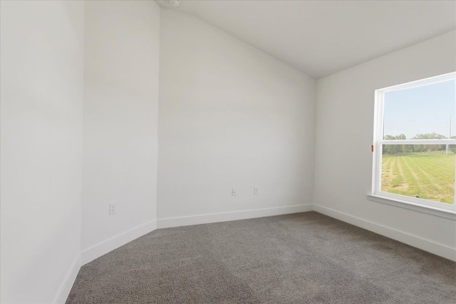 Spacious, unfurnished interior of a new home in Kirkland Farms, Alachua (Image 27).