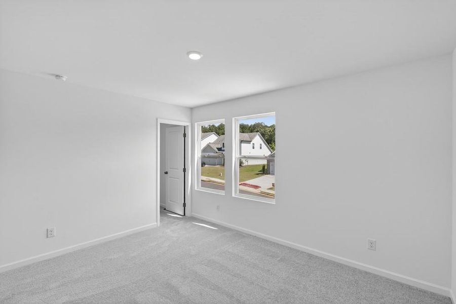 Spacious, unfurnished interior of a new home in Heritage River, Euharlee (Image 16).