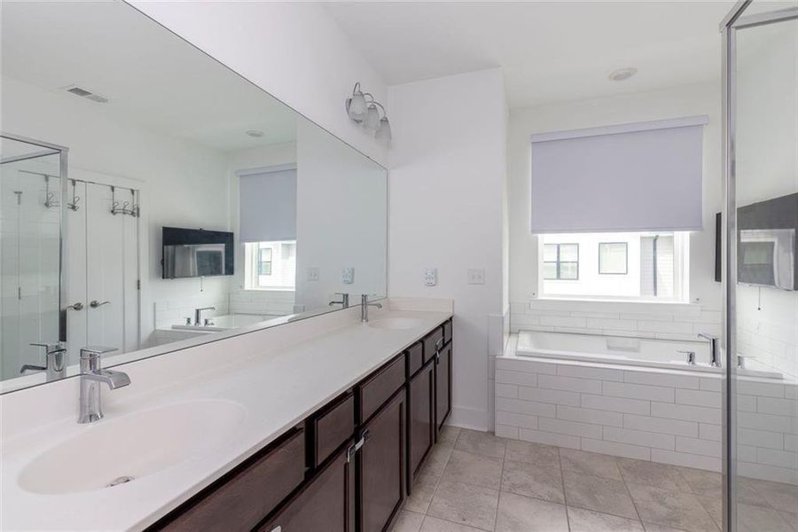 Furnished interior view inside a new home in Ashbury, Roswell (Image 8).