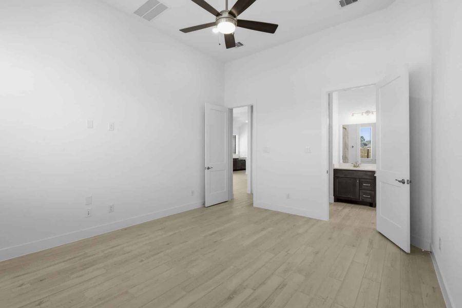 Spacious, unfurnished interior of a new home in The Trails, New Caney (Image 29). Spacious, unfurnished interior of a new home in The Trails, New Caney (Image 29).