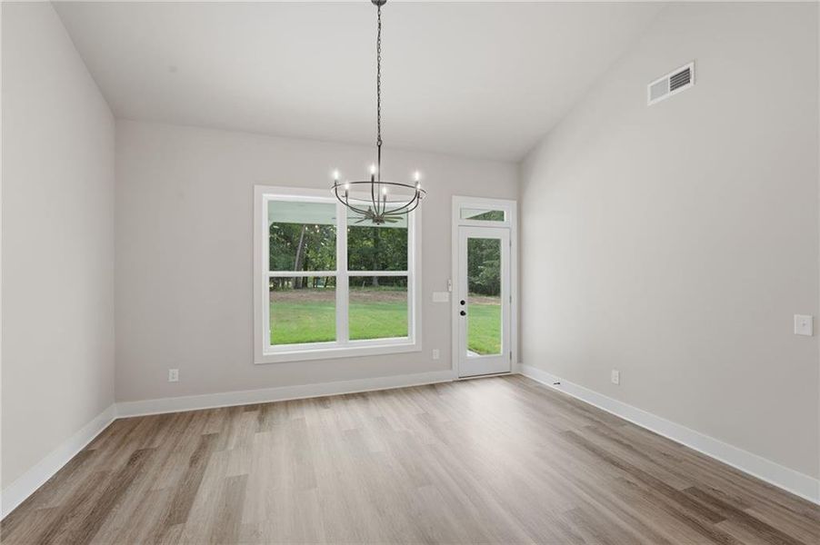 Spacious, unfurnished interior of a new home in , Gainesville (Image 24).