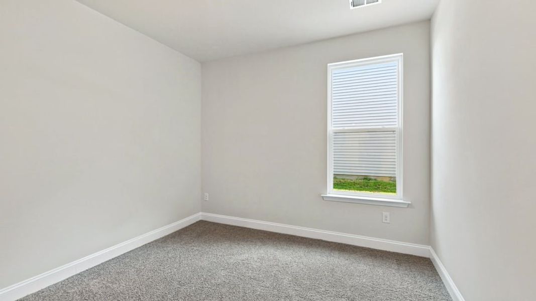 Spacious, unfurnished interior of a new home in Rutledge Estates, Woodruff (Image 25).