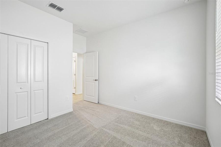 Spacious, unfurnished interior of a new home in Southpointe, Palmetto (Image 21).