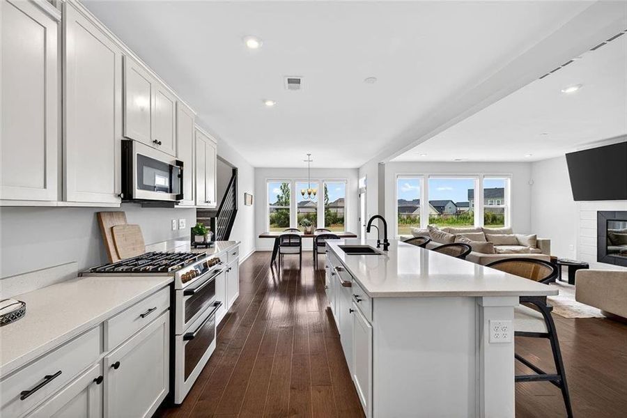 Furnished interior view inside a new home in Sweetbay Farm, Lawrenceville (Image 24).