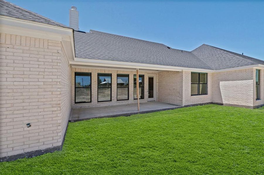 Exterior details and patio area of a home in , Weatherford (Image 8). Exterior details and patio area of a home in , Weatherford (Image 8).