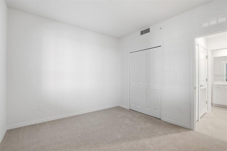 Spacious, unfurnished interior of a new home in Wellen Park Golf & Country Club, Venice (Image 16). Spacious, unfurnished interior of a new home in Wellen Park Golf & Country Club, Venice (Image 16).