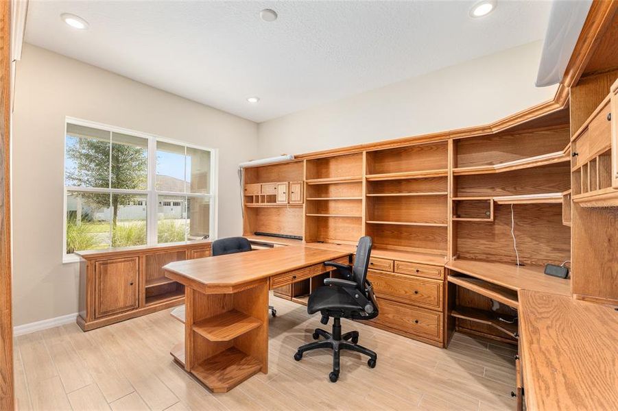 Furnished interior view inside a new home in , Ocala (Image 50).