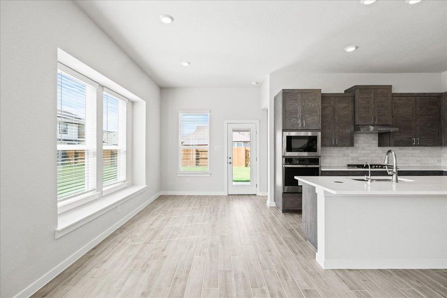 MOVE IN READY MOVE IN READY