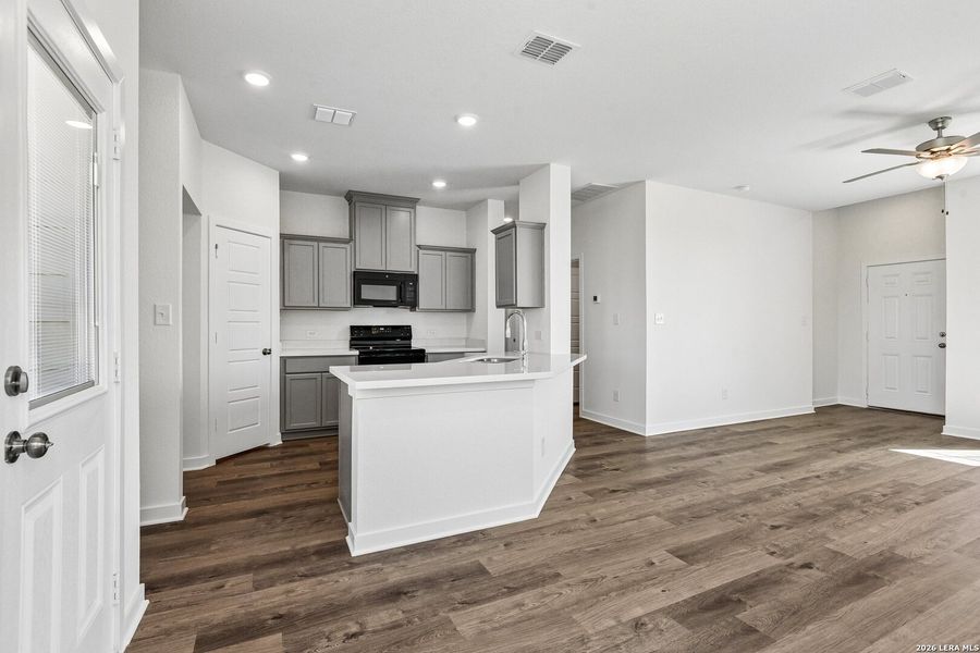 Furnished interior view inside a new home in Arroyo Ranch, Seguin (Image 5).