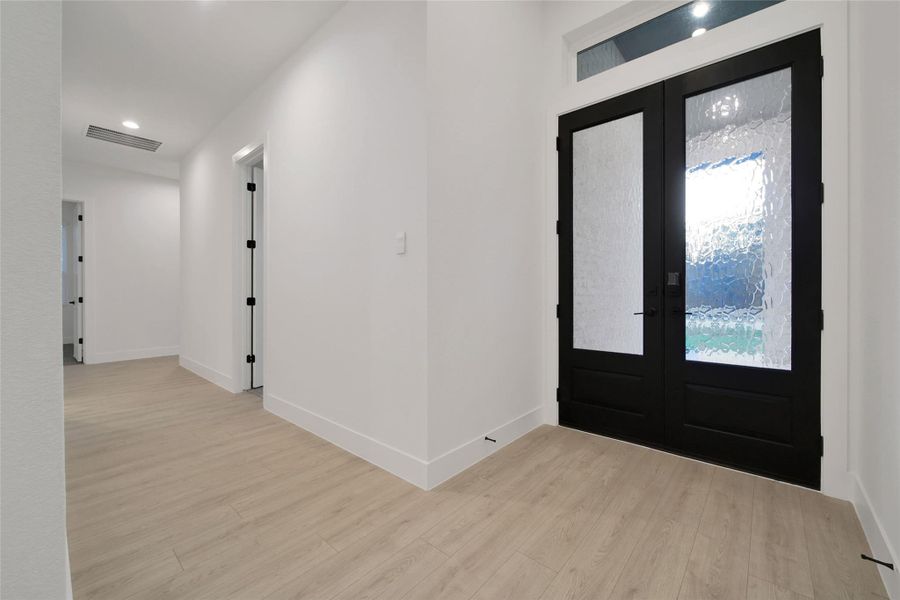 Spacious, unfurnished interior of a new home in , Pinehurst (Image 26). Spacious, unfurnished interior of a new home in , Pinehurst (Image 26).