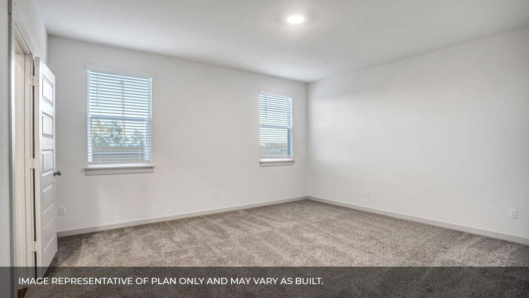 Spacious, unfurnished interior of a new home in Rosenbusch Ranch, Leander (Image 18).
