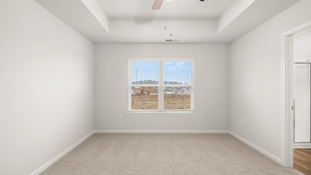 Spacious, unfurnished interior of a new home in Captain's Corner, Grovetown (Image 17).