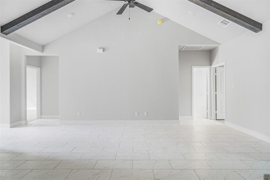 Spacious, unfurnished interior of a new home in , Cleburne (Image 13).