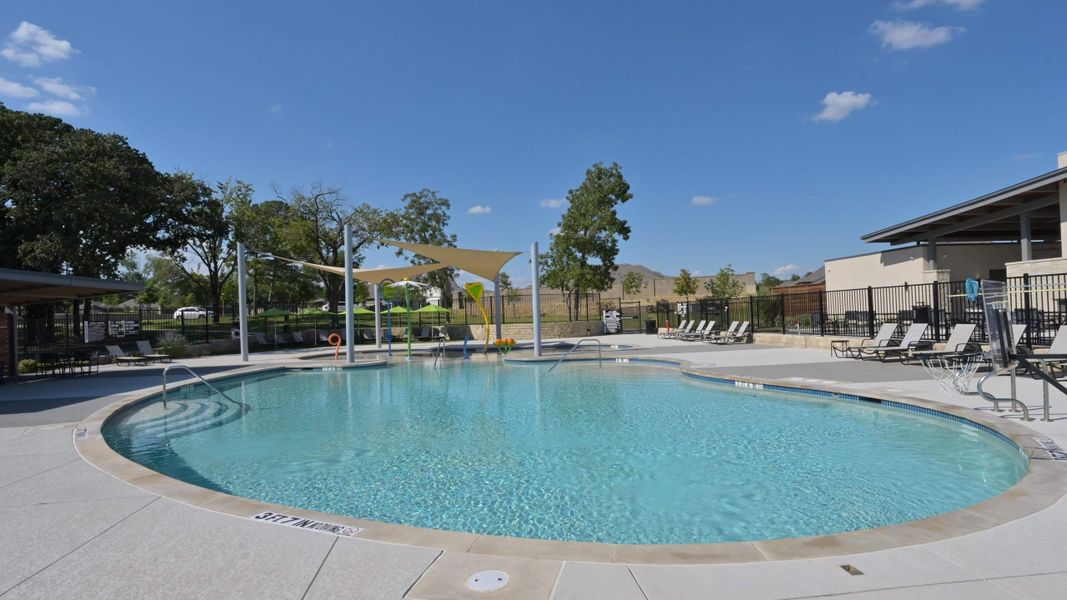 Community amenities associated with the Ozark by D.R. Horton in Eagle Creek, Denton (Image 6).