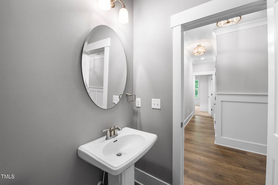 21_632_Angus_Ct_Sanford_NC_27332_USA-Bat