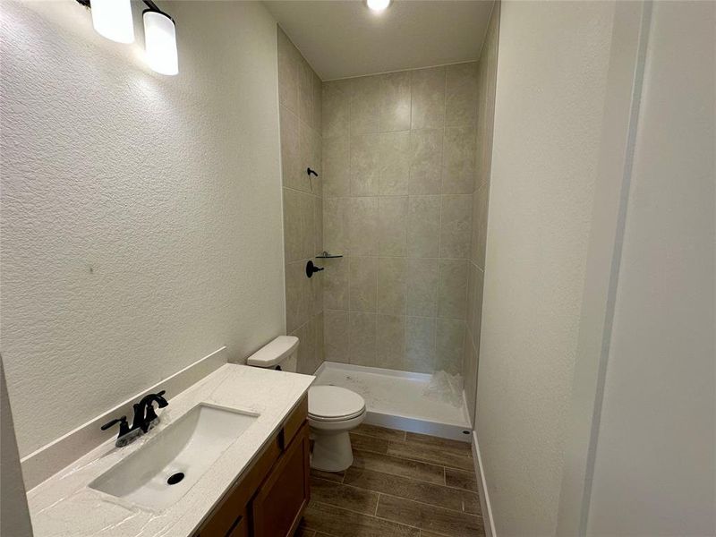 Furnished interior view inside a new home in Evergreen, Conroe (Image 4). Furnished interior view inside a new home in Evergreen, Conroe (Image 4).