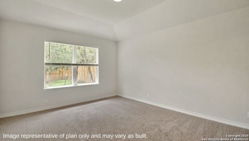 Spacious, unfurnished interior of a new home in Stonehill, San Antonio (Image 13).
