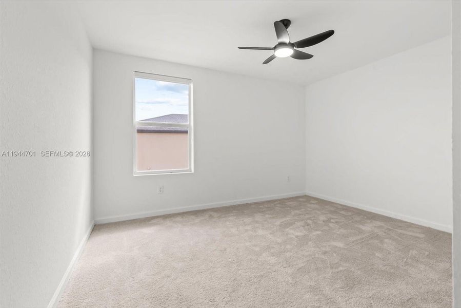 Spacious, unfurnished interior of a new home in , Fort Pierce (Image 38).