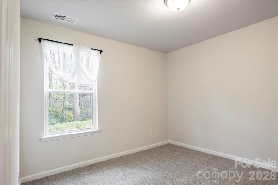 Spacious, unfurnished interior of a new home in , Kings Mountain (Image 21).