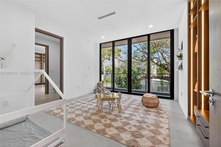 Furnished interior view inside a new home in , Miami (Image 63).