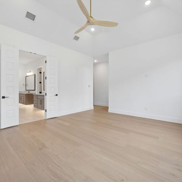 Spacious, unfurnished interior of a new home in StarView, Prosper (Image 57).