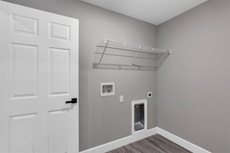 Spacious, unfurnished interior of a new home in , Ocala (Image 31).