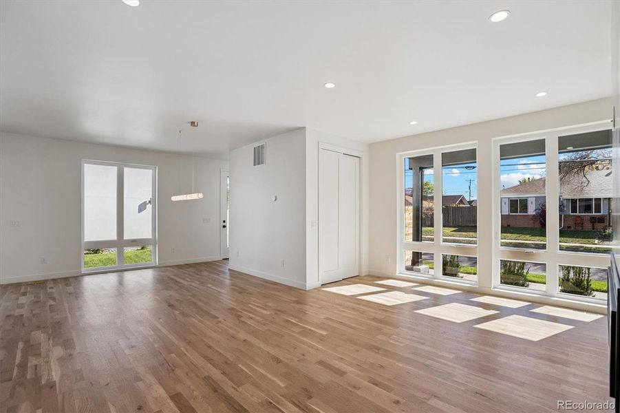 Spacious, unfurnished interior of a new home in , Denver (Image 21).
