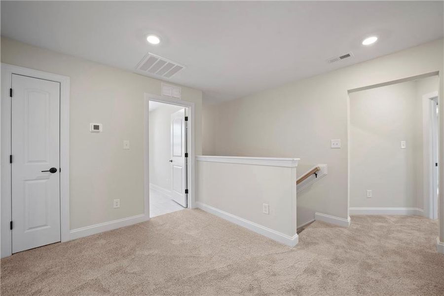 Spacious, unfurnished interior of a new home in Arbor West, Dawsonville (Image 27).