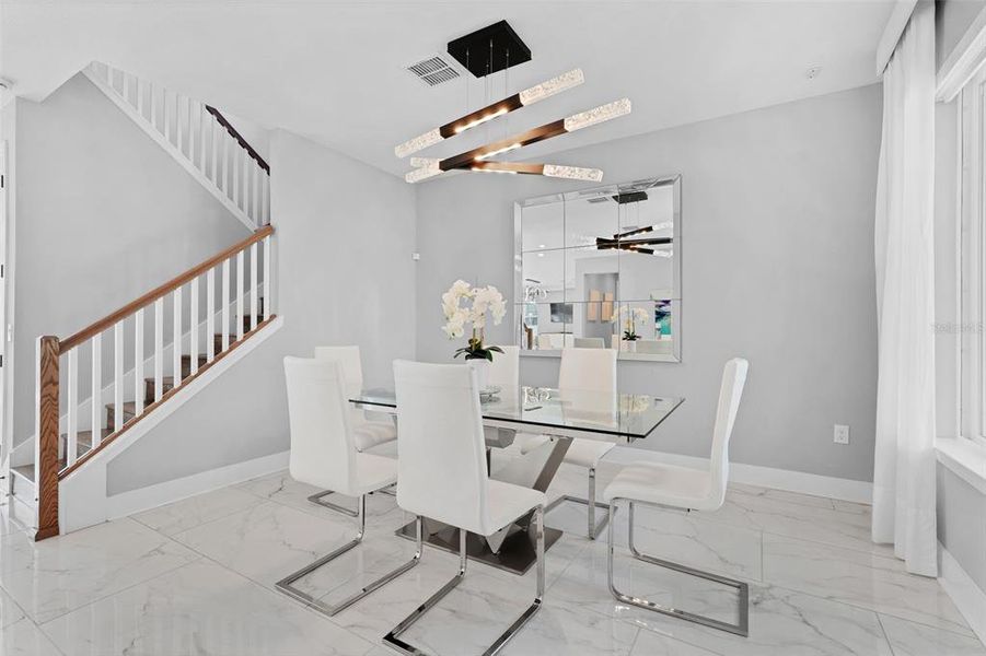 Furnished interior view inside a new home in , Orlando (Image 10).